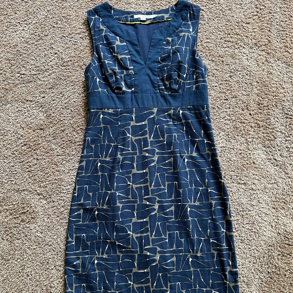 Boden | Navy and Stone colored shift dress